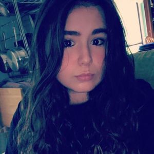 Meet your Posher, Alyssa